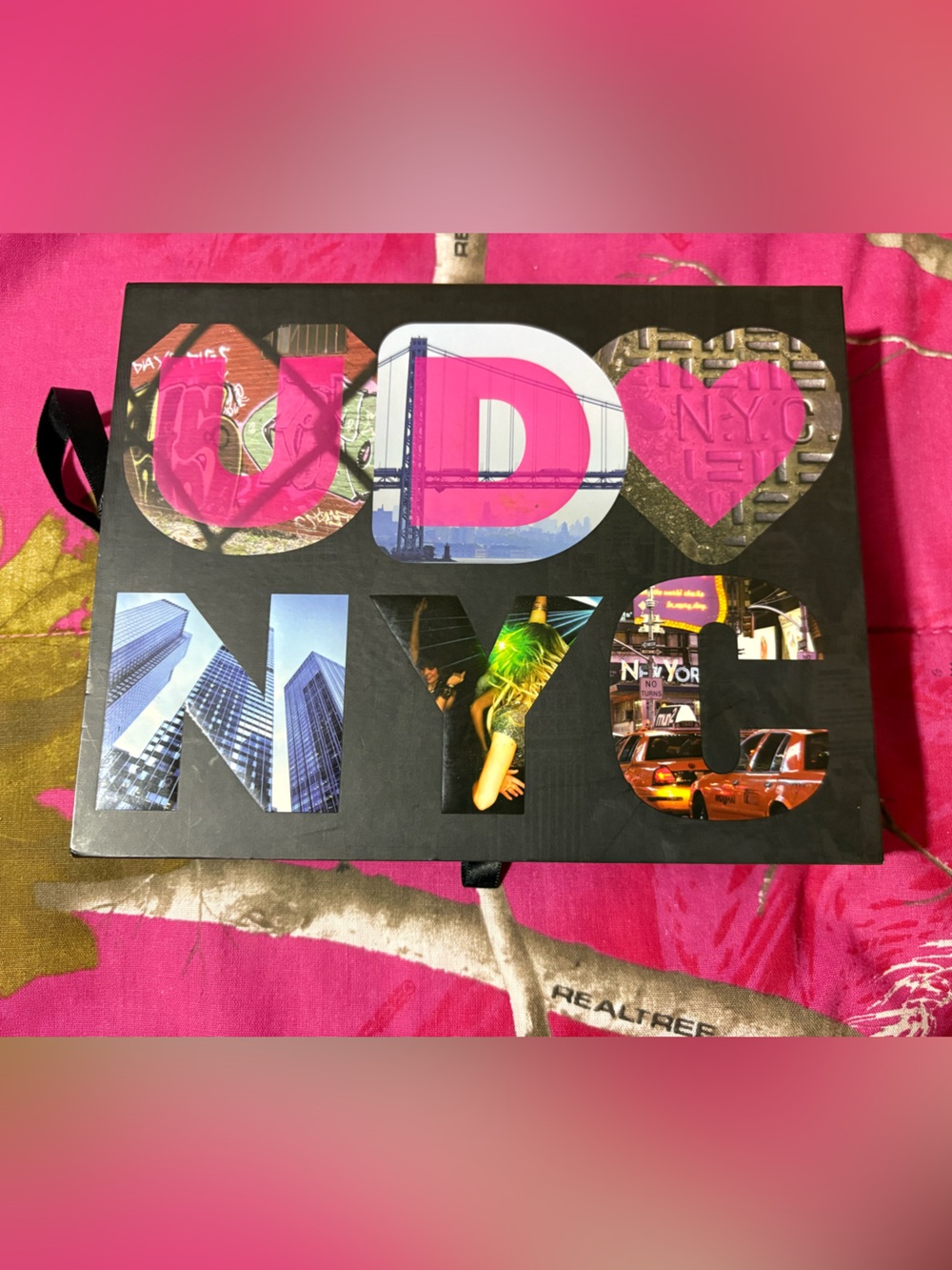 Urban Decay Pop-Up Eyeshadow Palette